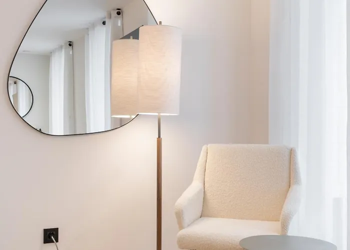 מלון Os Cantis 2*